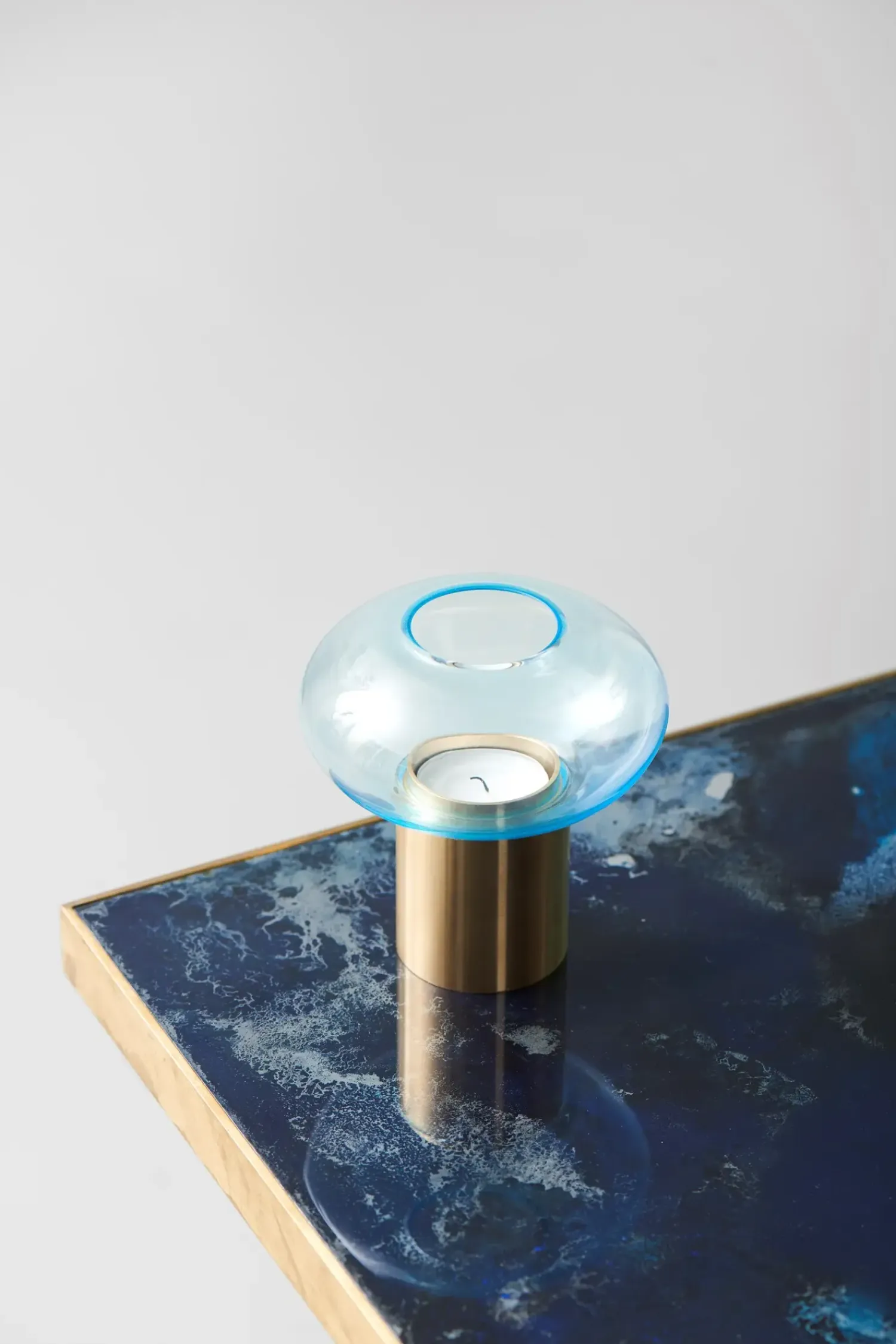 Mush Hurricane fyrfadsstage - Str. M - Blå Glas - Messing*Applicata Discount