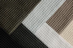 - Bath Towel - Magnet - CARO^Blomus