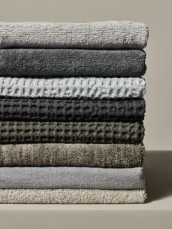 - Bath Towel - Satellite - CARO^Blomus