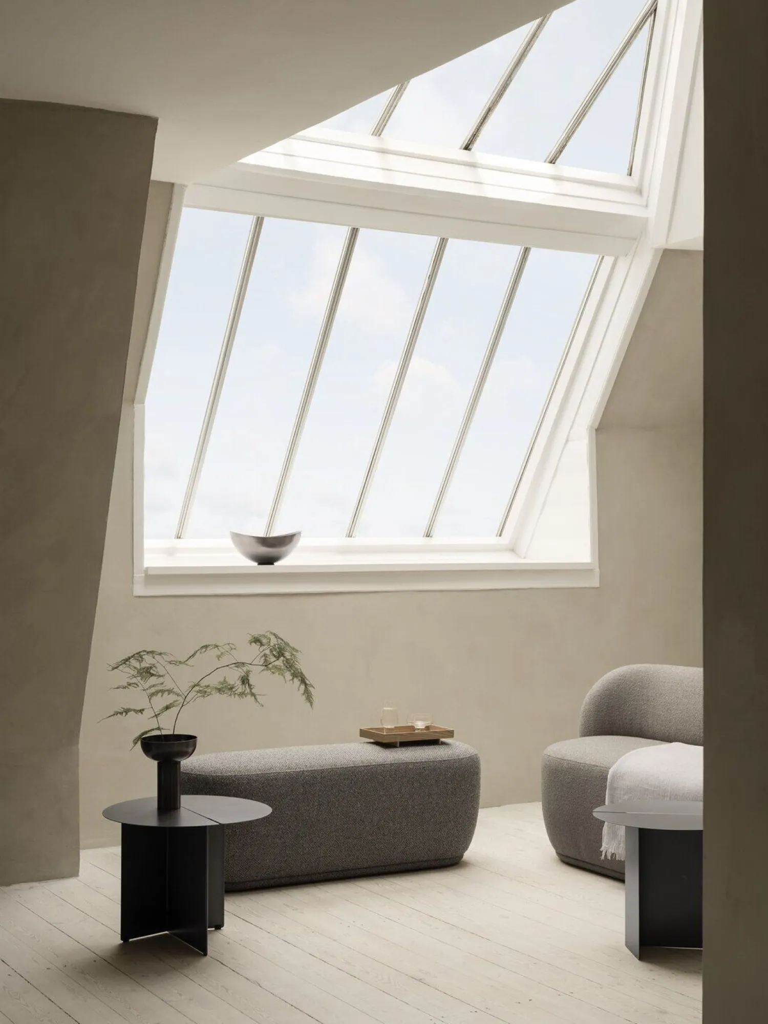 - Bowl, S - ONDEA - Burned Metal, metallic finish^Blomus