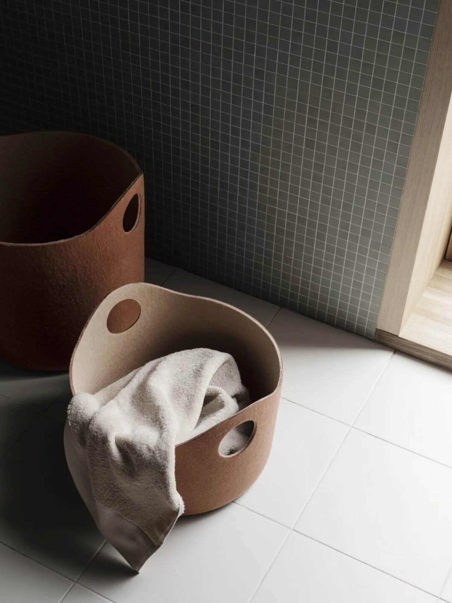 - Felt Basket S - Rustic Brown/Tan - TIGGY^Blomus Hot