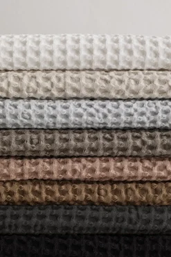 - Hand Towel - Magnet - CARO*Blomus Online