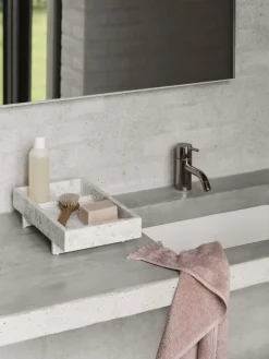 - Marble Tray - Nimbus Cloud - ABENTO - H18 x L7,5 x W30 cm*Blomus