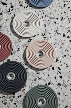 - OOLONG Bordskåner - Silikone - Beige^Blomus Hot