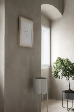 - Plant Stand - Mourning Dove - KENA*Blomus Hot