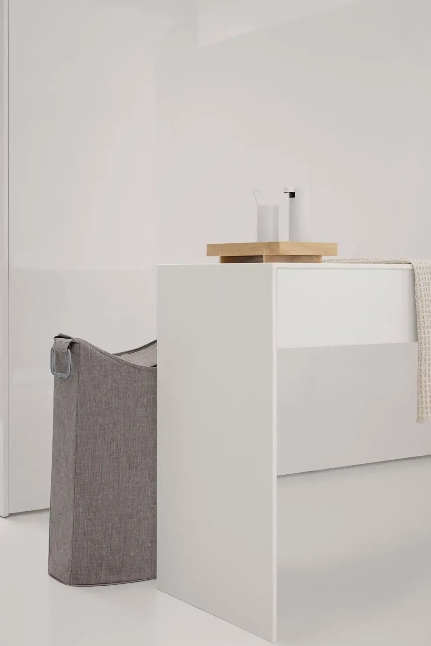 - Set of 2 Guest Hand Towels - Moonbeam - CARO^Blomus Outlet