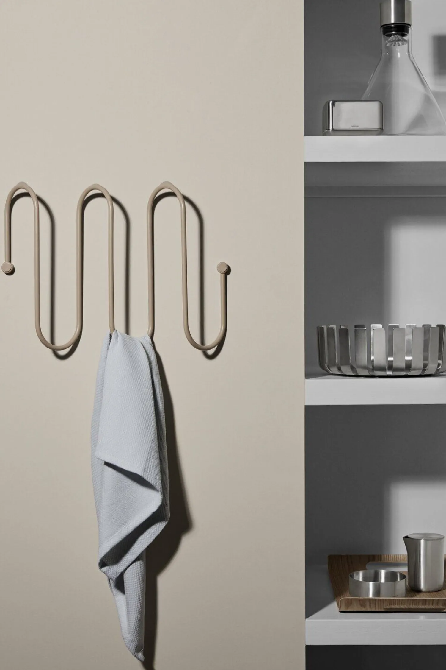 - Snack Bowl - - BASIC^Blomus