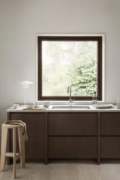 - Tray/Cutting Board - H 2 cm, B 25 cm, T 40 cm - ZEN*Blomus