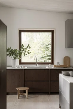 - Tray/Cutting Board - H 2 cm, B 17 cm, T 32 cm - ZEN^Blomus Hot