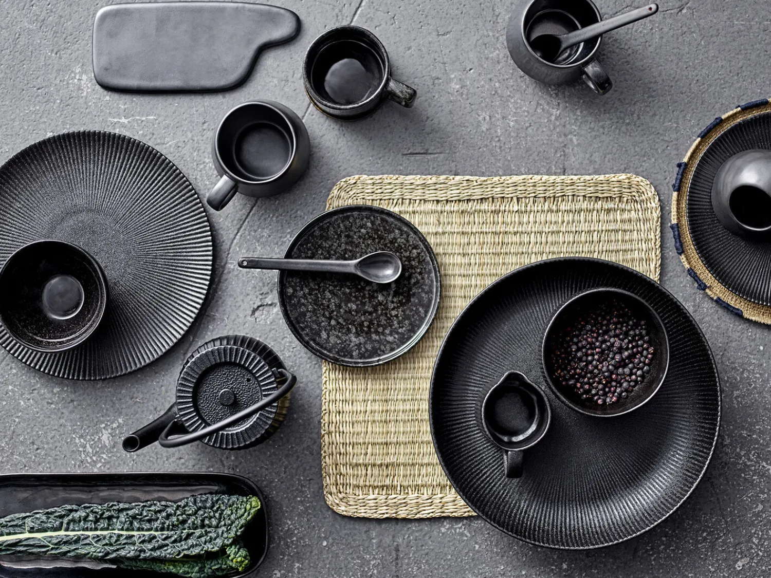 - Neri Tallerken, Sort, Stentøj - Ø23 cm*Bloomingville Outlet