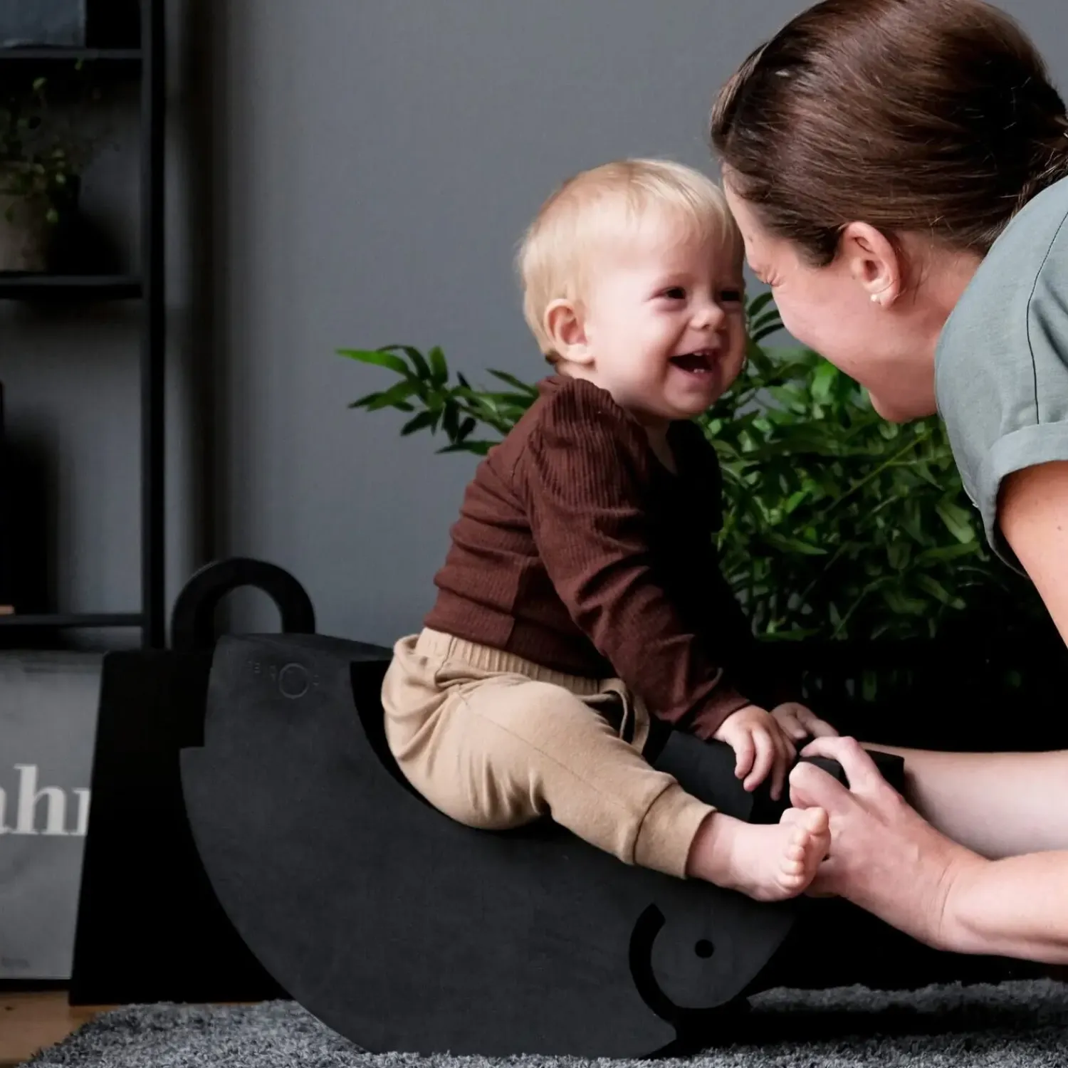 - Elefant M Black^bObles Best