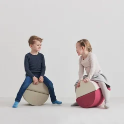 - Friends Rose*bObles