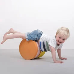 - Pippi Abe Annika^bObles New