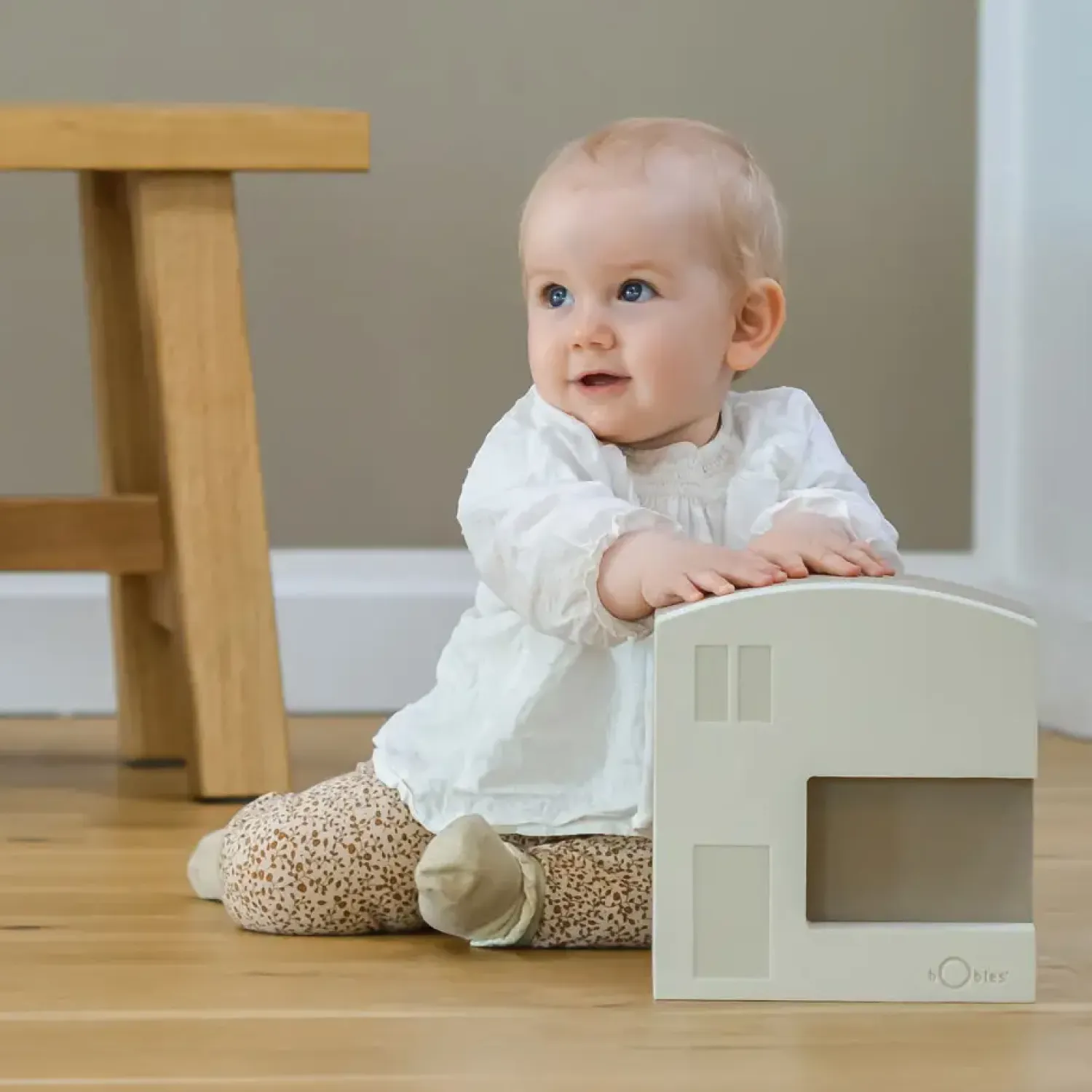 - Tumlehus - Town House Balcony - Helsinki*bObles Sale