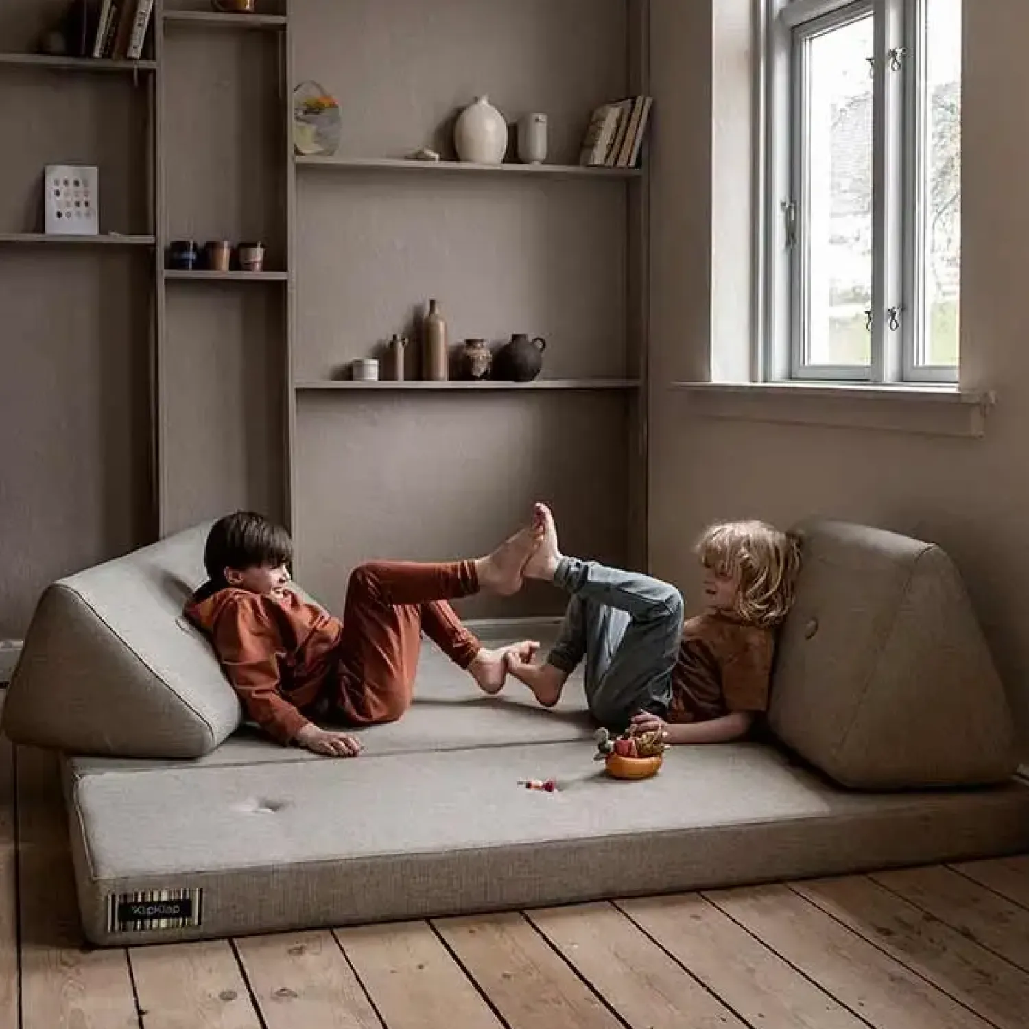 - KK 3 Fold XL - 3-lags XL sand med sand knapper^By KlipKlap Hot