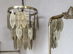 - Lampe med metal dekoration - antique messing - Ø37,5*Chic Antique Discount