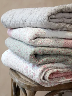 - Plaid - Blomstret Quilt - Lavender*Chic Antique Hot