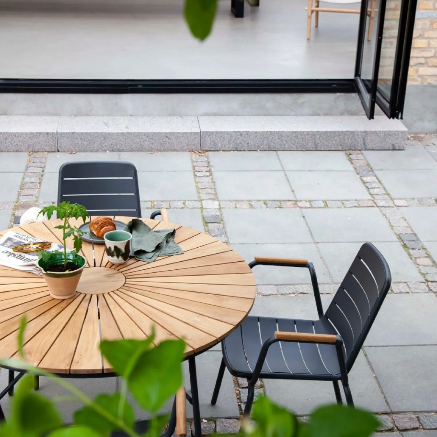 - Havebord - Ellen bord Ø110cm antracit/teak*Cinas Discount