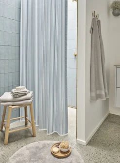 - Badeforhæng - Spectrum shower curtain w/eyelets 200 cm - Blå*Compliments Outlet