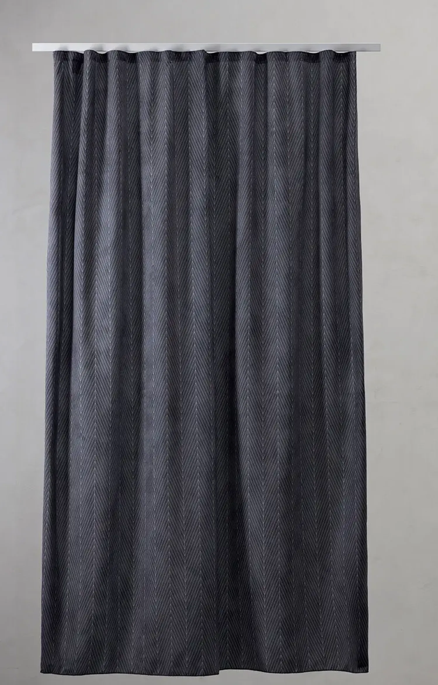 - Badeforhæng - Pine shower curtain w/tape 200 cm - Mørk grå*Compliments New