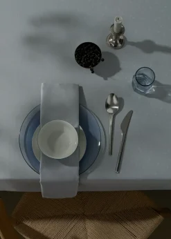 - Confetti Damask Table Cloth 150x350 cm - Mineral blue^Compliments Outlet