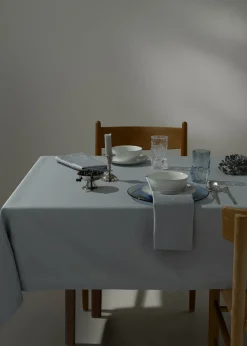 - Confetti Damask Table Cloth 150x250 cm - Mineral blue^Compliments Clearance