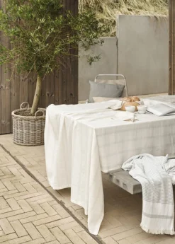 - Dug - Brise Table Cloth 150x290 cm - Grøn^Compliments