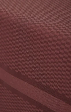 - Dug - Tile Damask Table Cloth 150x 300 cm - Vinrød*Compliments Best