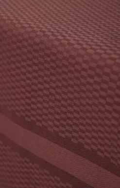 - Dug - Tile Damask Table Cloth 150x 350 cm - Vinrød^Compliments New