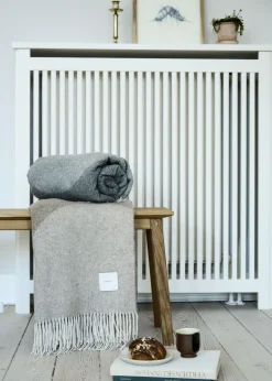 - Plaid - Waves Throw 140x200 cm - Sand^Compliments Clearance