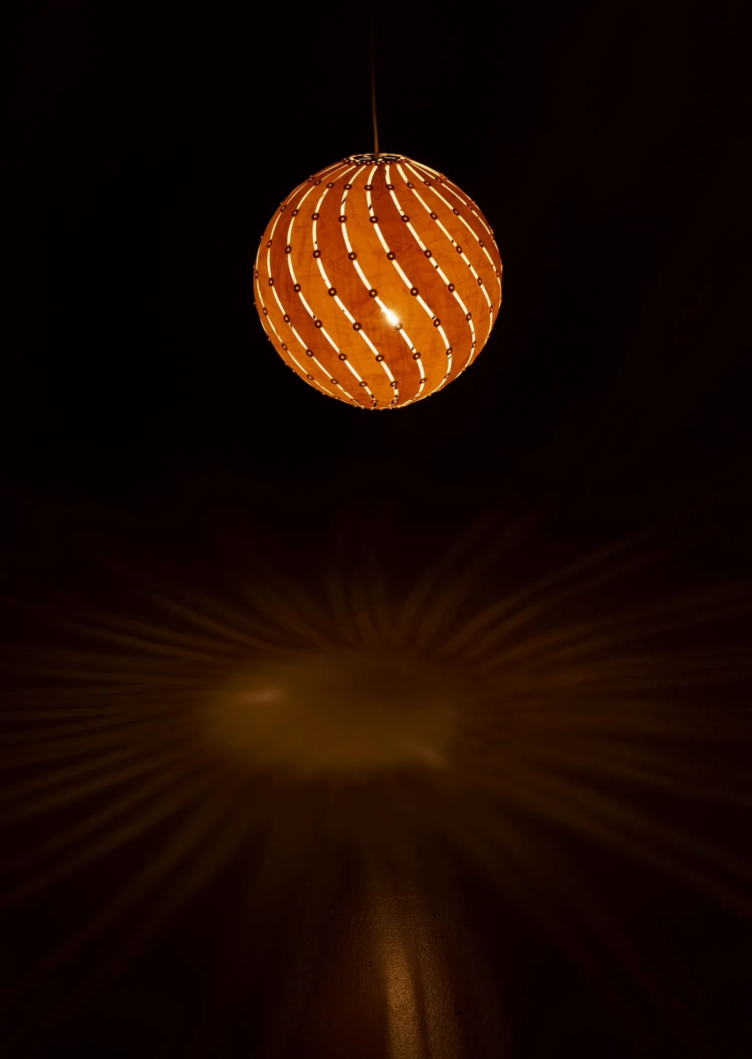 - Ebb Bounce Lampe, natur^David Trubridge