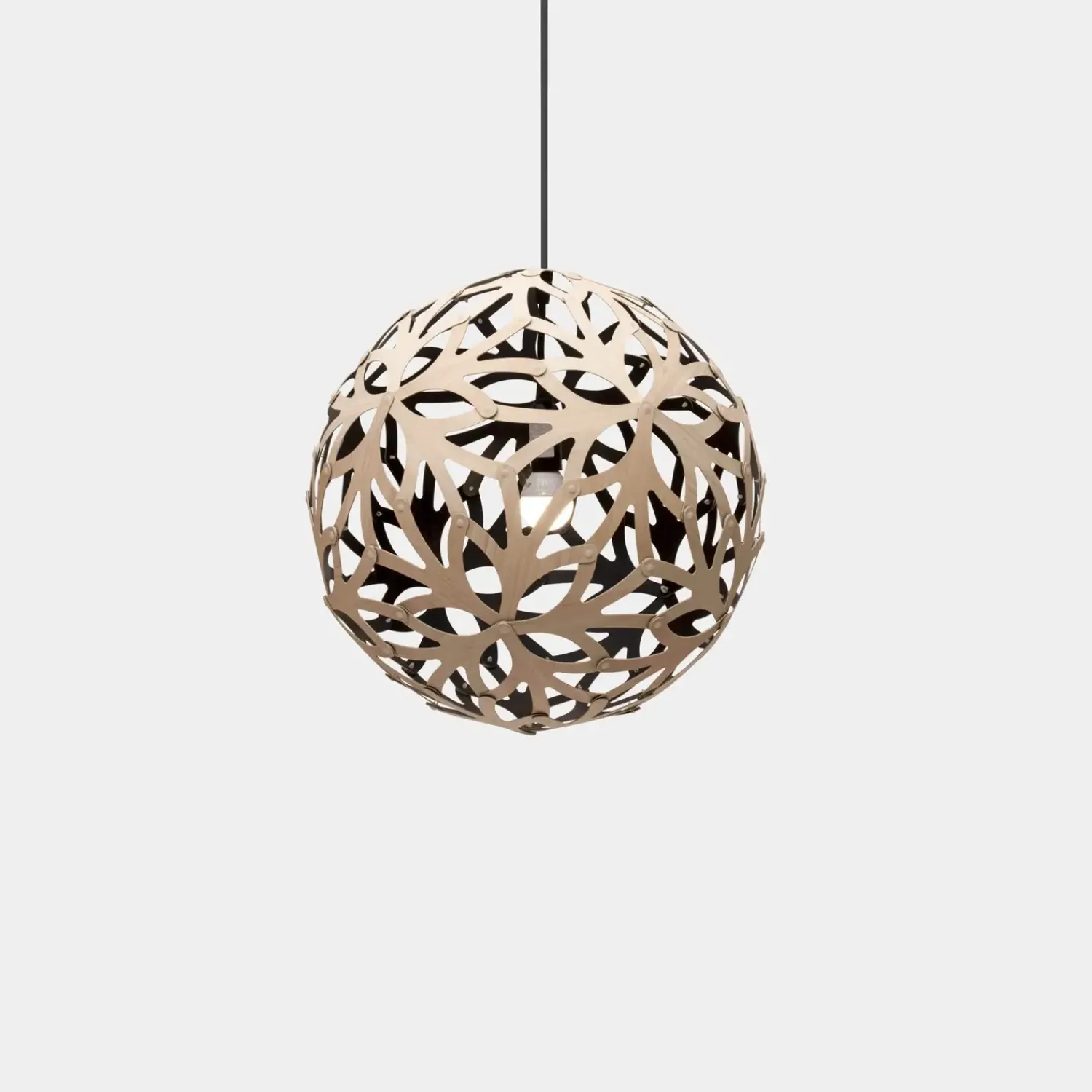 - Floral Pendel - Sort/natur Ø 60 cm*David Trubridge New