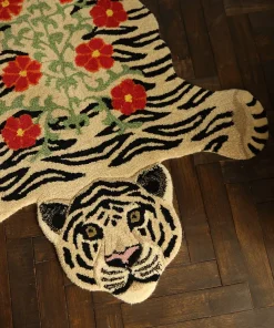 - Floral White Gulvtæppe - Small - 92x62 cm*Doing Goods Hot