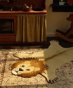 - Moody Lion Gulvtæppe - Large - 152x95x2 cm*Doing Goods New