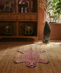 - Pink Leopard Gulvtæppe - Small*Doing Goods Hot