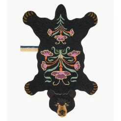 - Sort bjørne tæppe - Blooming Black Bear - Large - 143x97 cm*Doing Goods Online