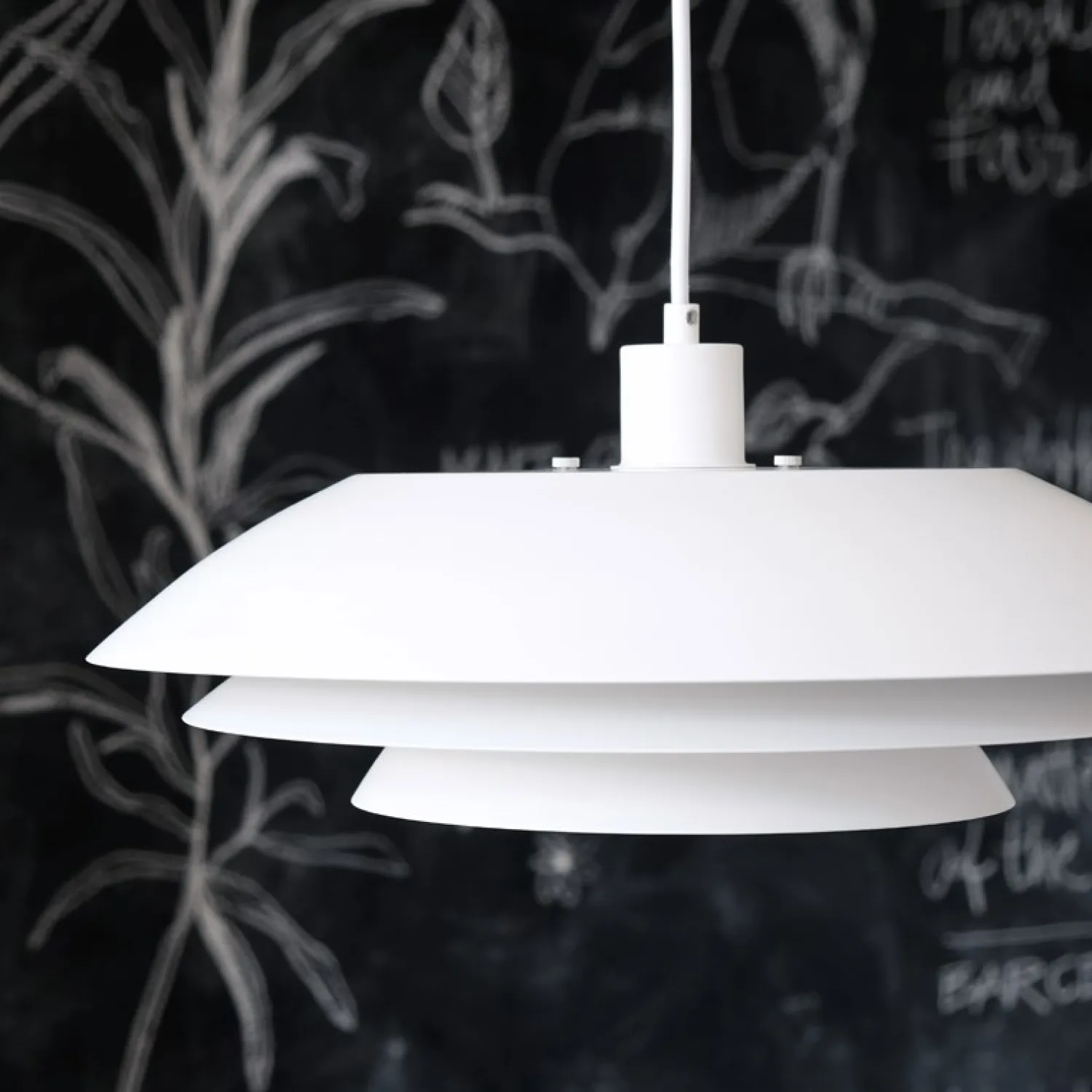 - DL45 pendel Lampe - Mat hvid, 45 cm x 13 cm^Dyberg Larsen Online