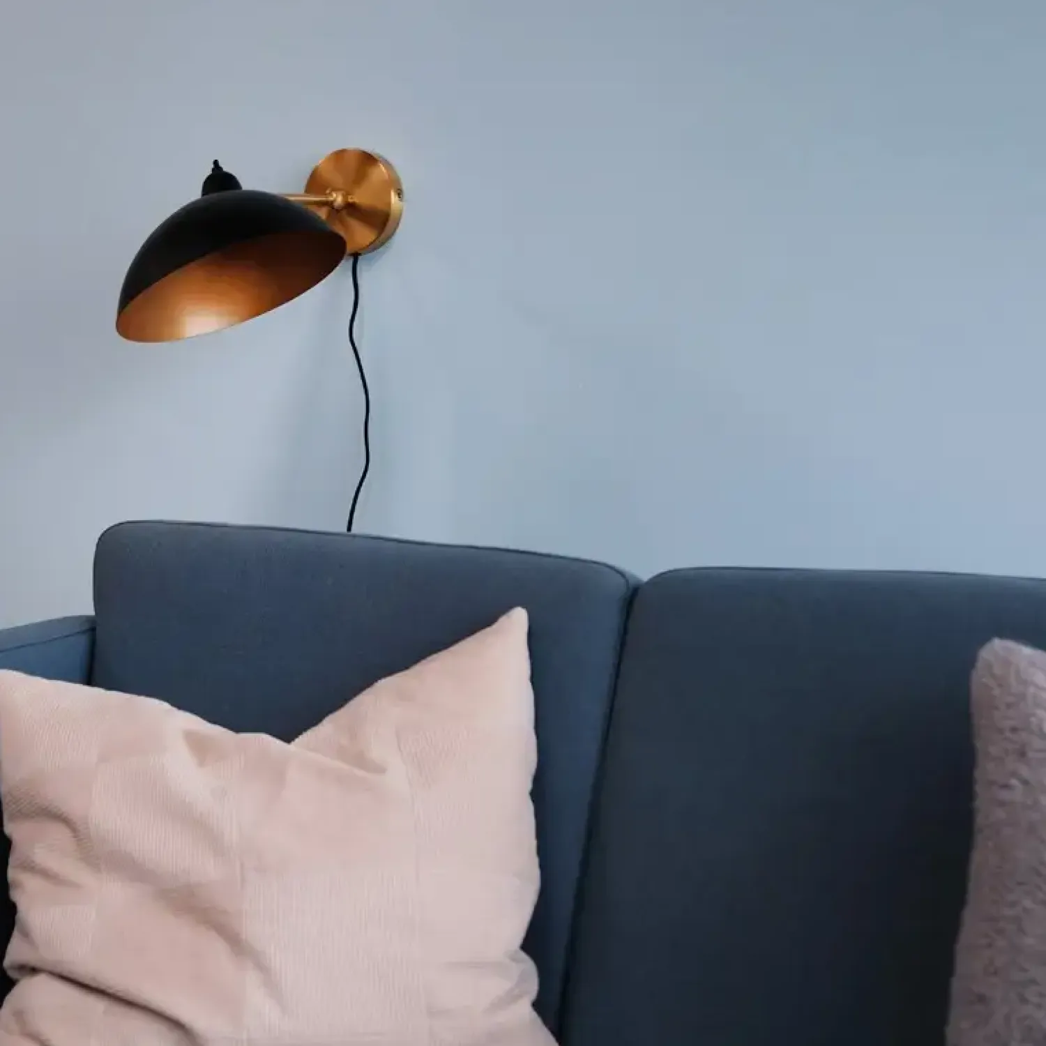 - Væglampe - Futura Antik, Sort og messing, Ø: 26 cm*Dyberg Larsen Sale