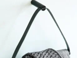 Ekta Living - Håndklædeholder - Towel hanger - Olieret eg*By Wirth New