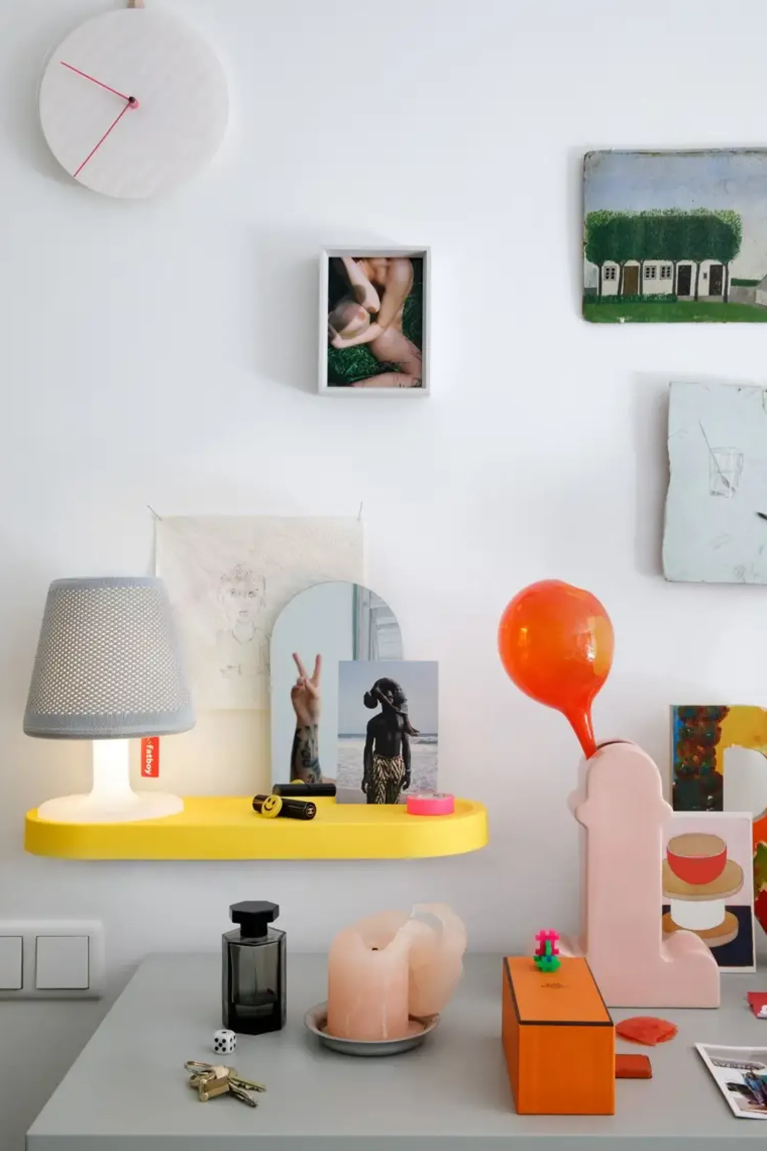 - Edison the Petit Residence, væghylde - Lemon gul*Fatboy Hot