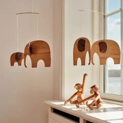 Flensted hanging art - Baby Elefanter mobile - Træ*Flensted Mobiles Best