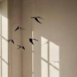 Flensted hanging art - Svale mobile 5 - (5 svaler)*Flensted Mobiles Outlet