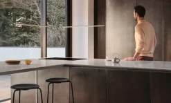 - Barstol - High Dot™ Counter stool 3-legs^Fritz Hansen