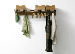 Fritz Hansen - Cutter Garderobe - teak^​​​​​​​Fritz Hansen Clearance