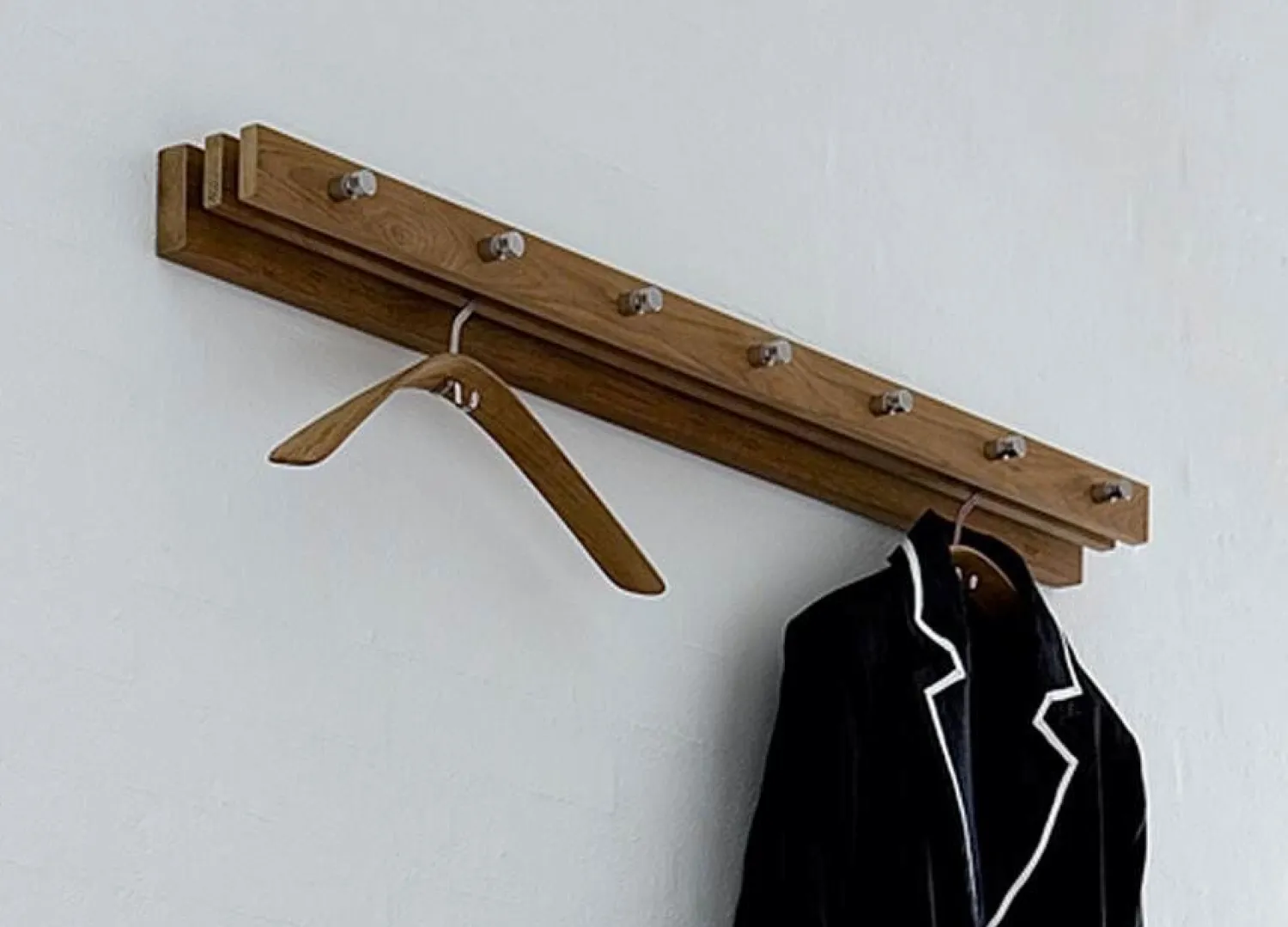 Fritz Hansen - Cutter Knagerække 72 - Teak^Fritz Hansen Outlet