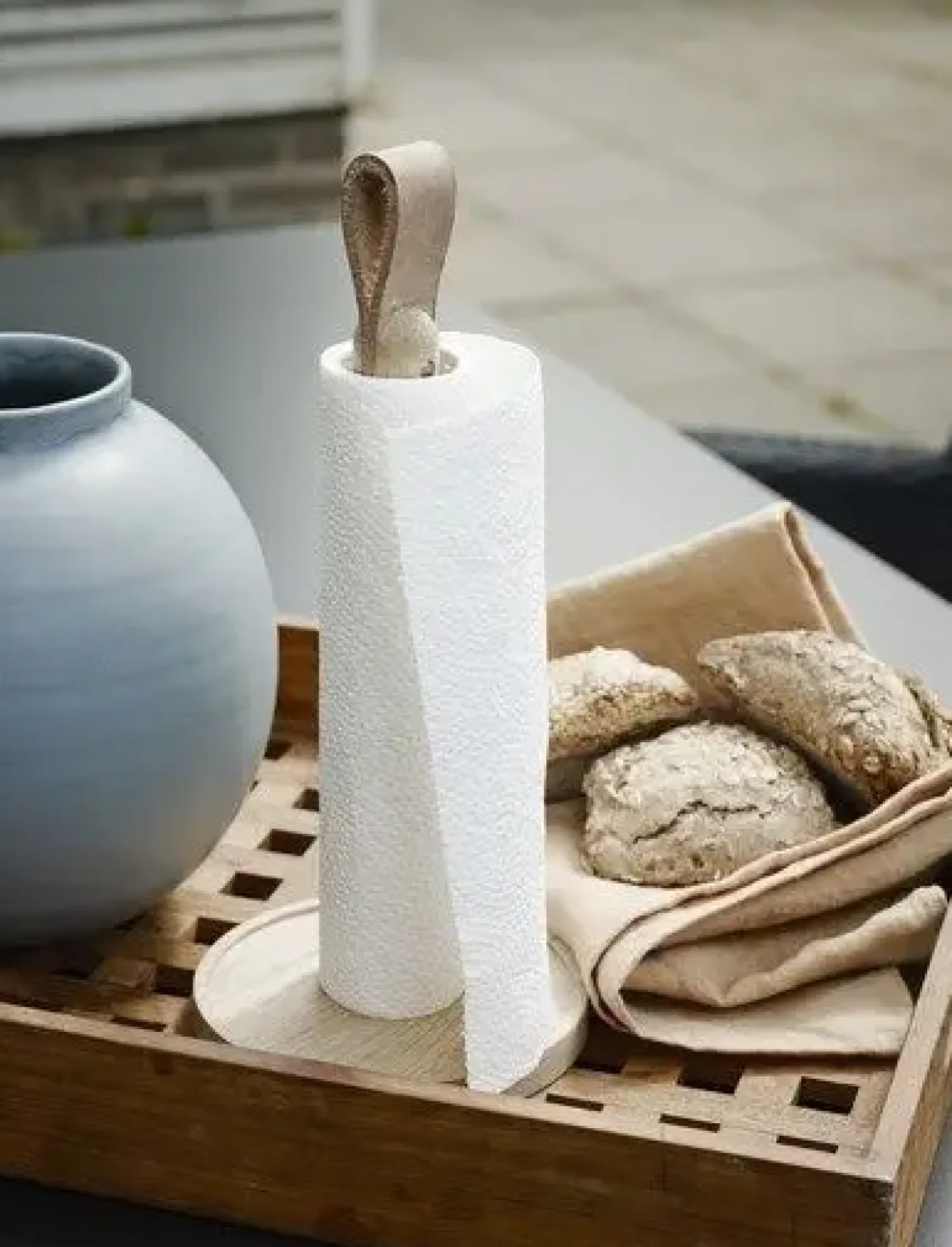 Fritz Hansen - Køkkenrulleholder - Norr - Eg*Fritz Hansen Online