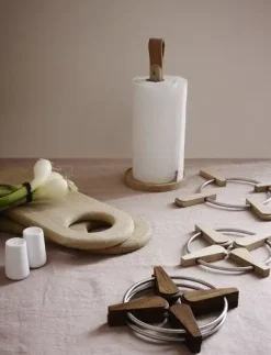 Fritz Hansen - Køkkenrulleholder - Norr - Eg*Fritz Hansen Online