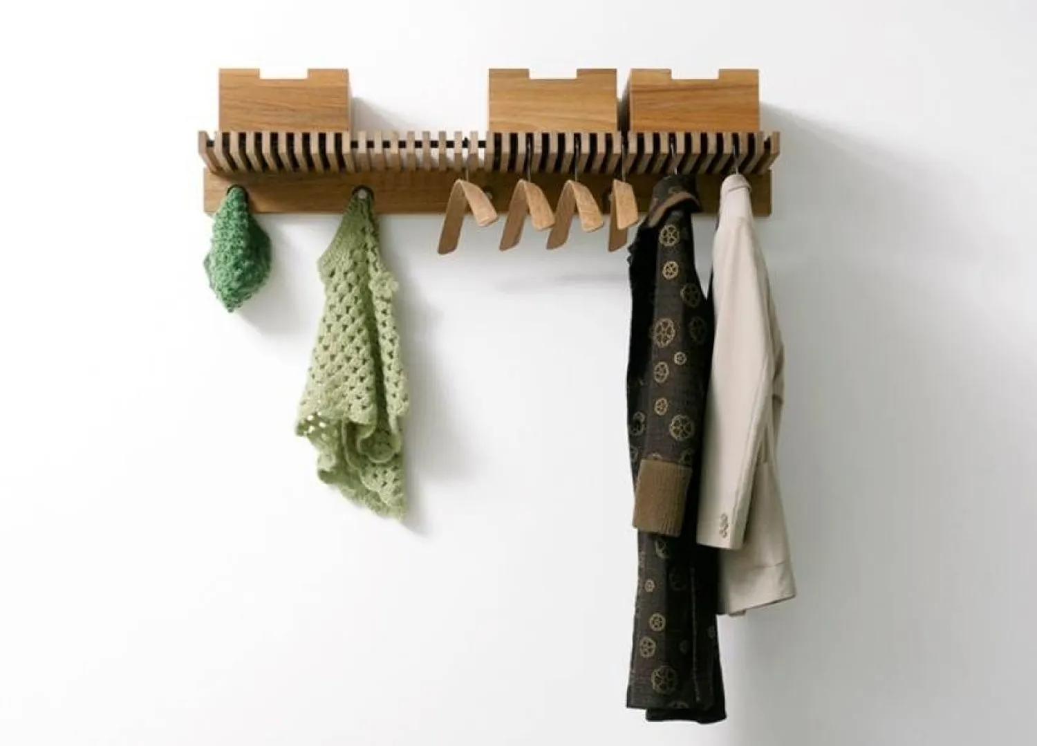 Fritz Hansen - Opbevaringskasse - Cutter box low - Teak* Online