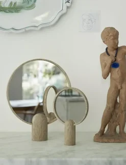 Fritz Hansen - Spejl - Aino - Eg - Small^​​​​​​​Fritz Hansen New