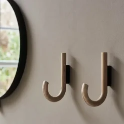 - Hook knage i Eg og sort, 13 x 2 x 19 cm*Gejst Clearance